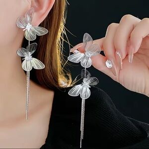 Vintage Silver Butterfly Tassel Earrings – Long Rhinestone Drop Earrings